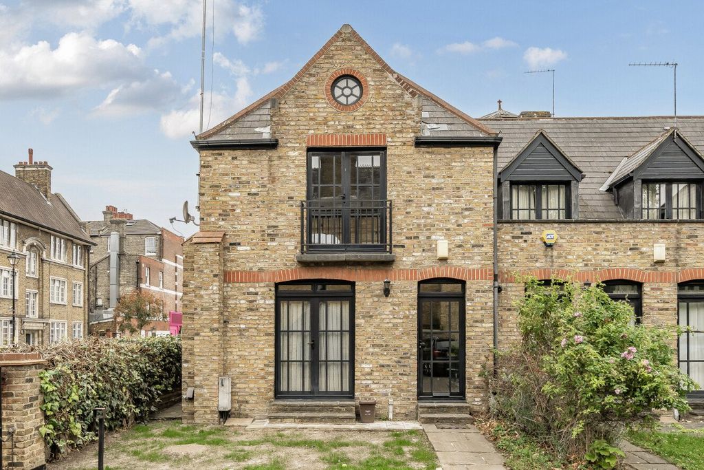 Property photo 2 of 29 Picture No. 09