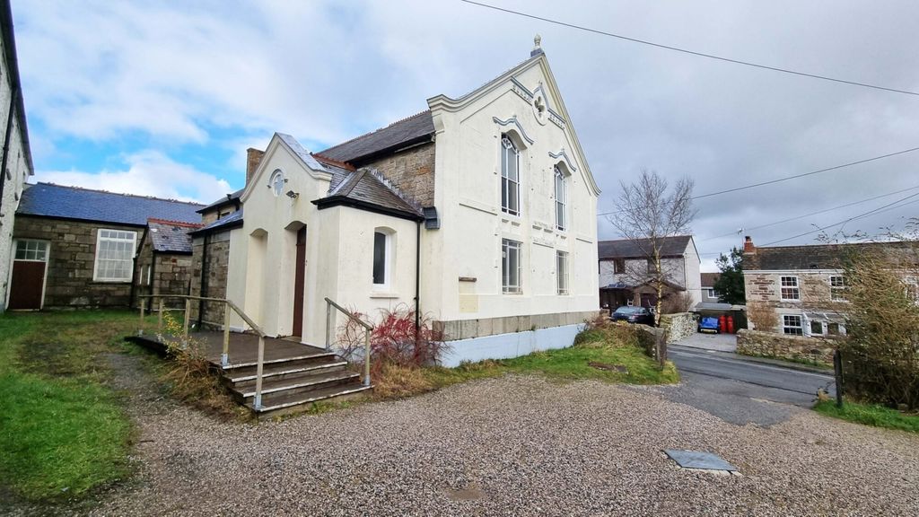 Property photo 2 of 12