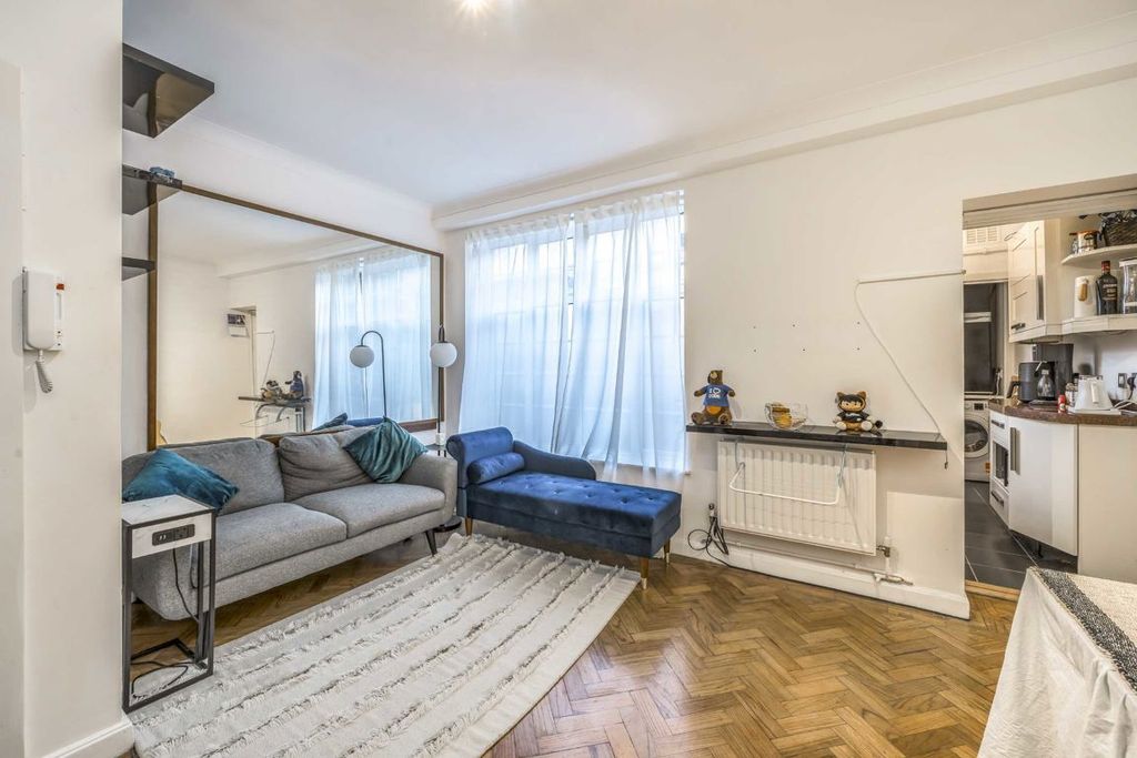 Property photo 1 of 4