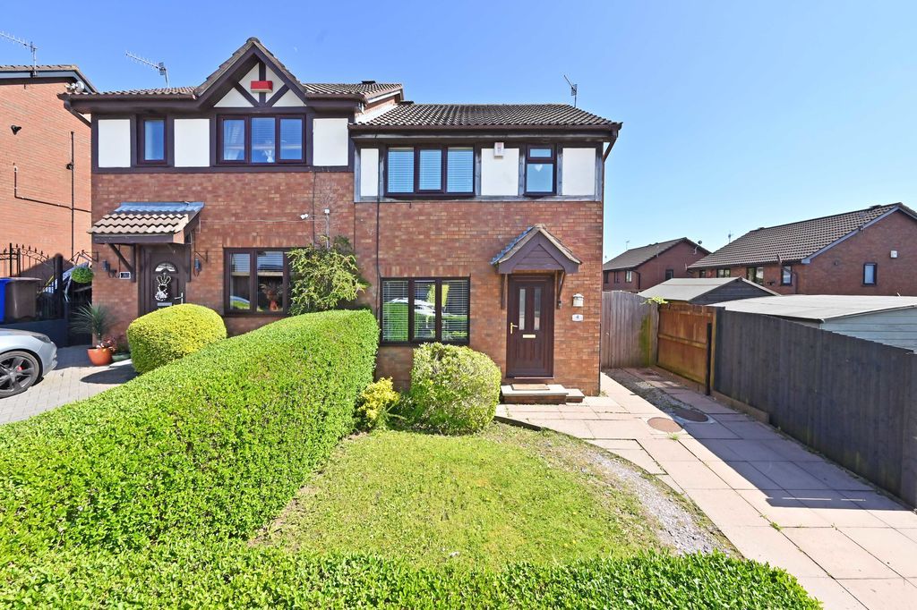 Property photo 3 of 31 External