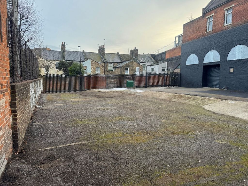 Property photo 3 of 3 Flexible Property Space