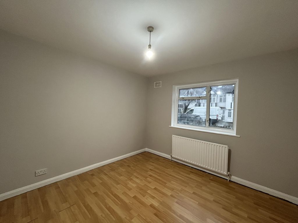 Property photo 2 of 11 Img_7384[1].Jpg