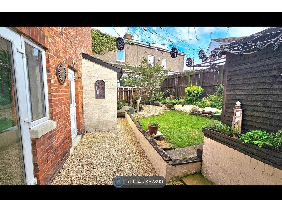 Property photo 3 of 21