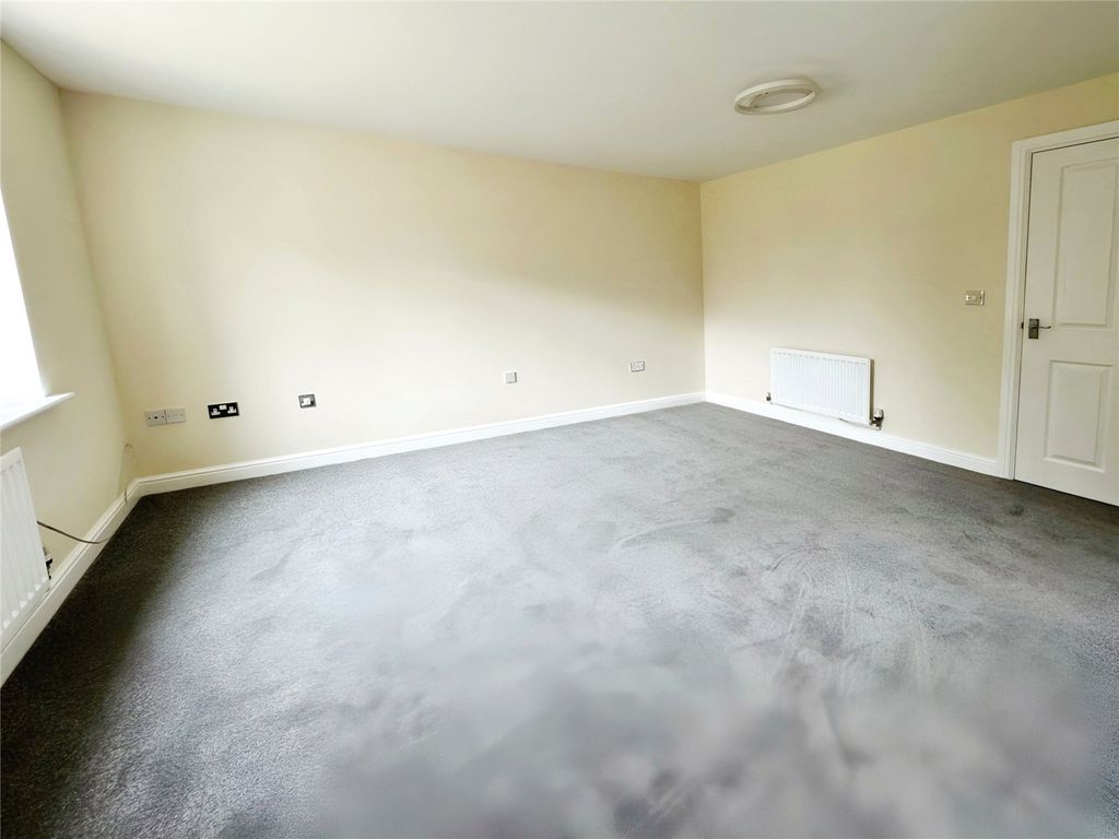 Property photo 3 of 13 Picture No. 16