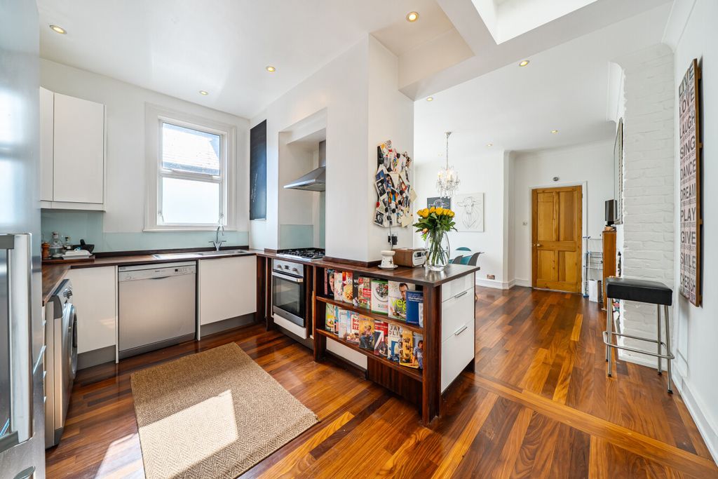Property photo 2 of 11 1451492-8-69F3767...