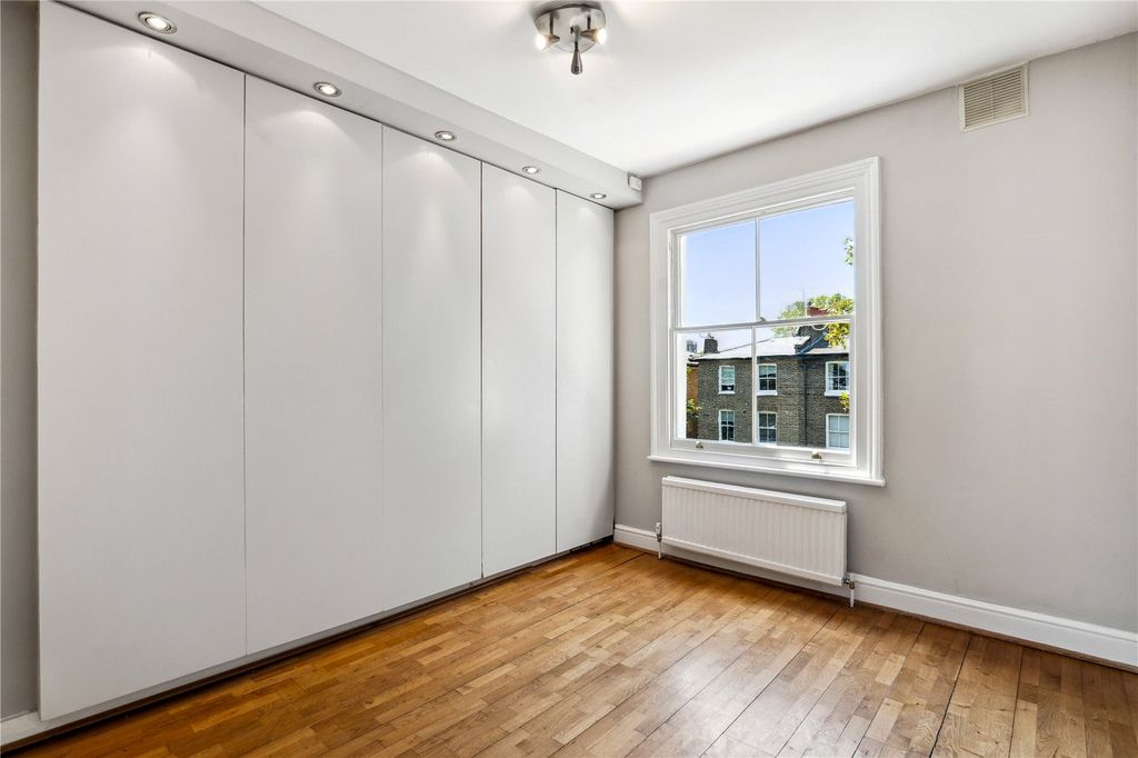Property photo 3 of 10