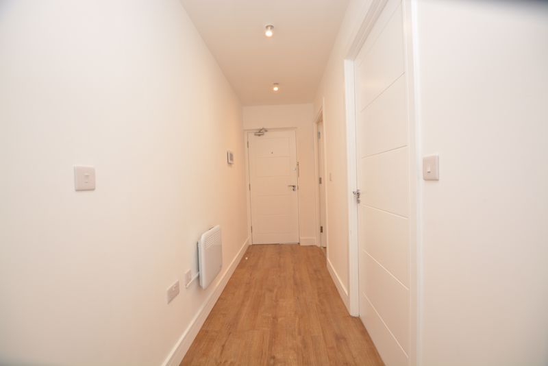 Property photo 3 of 6 Photo 52