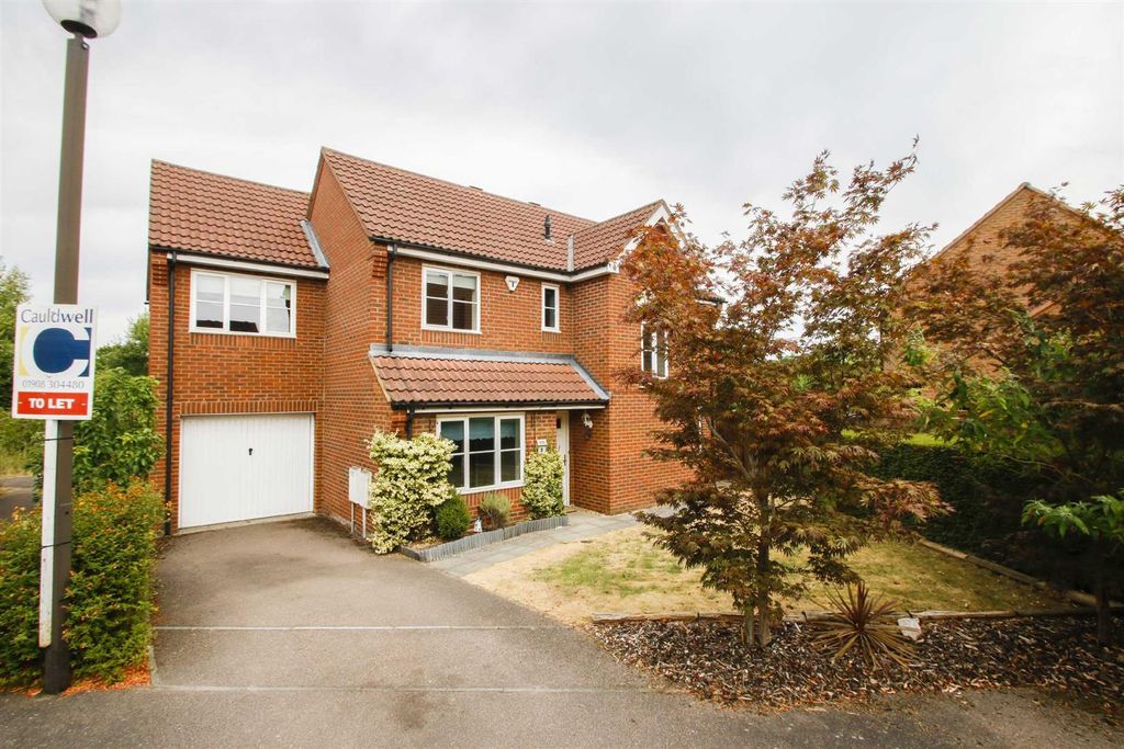 Property photo 1 of 32