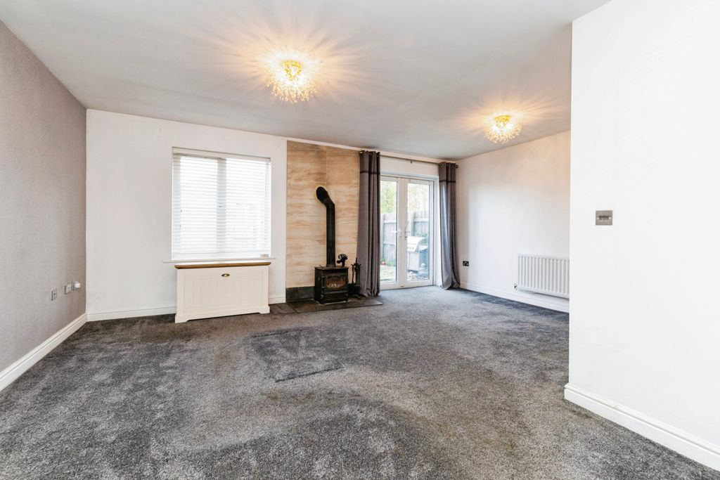 Property photo 2 of 16 Photography