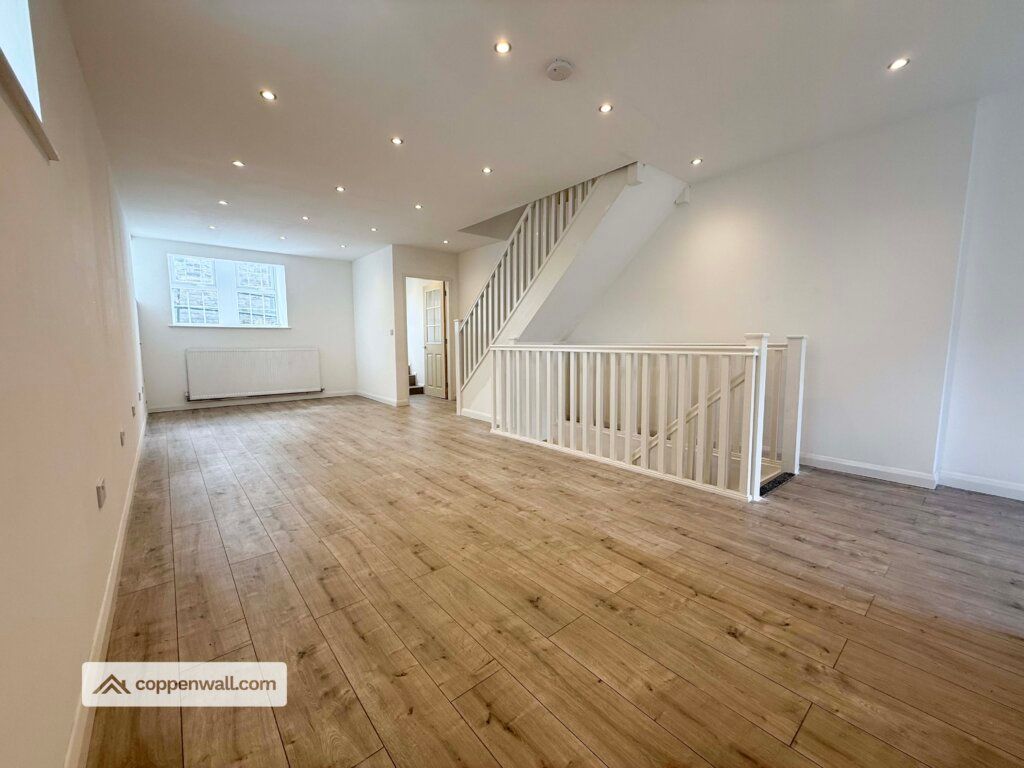 Property photo 3 of 36