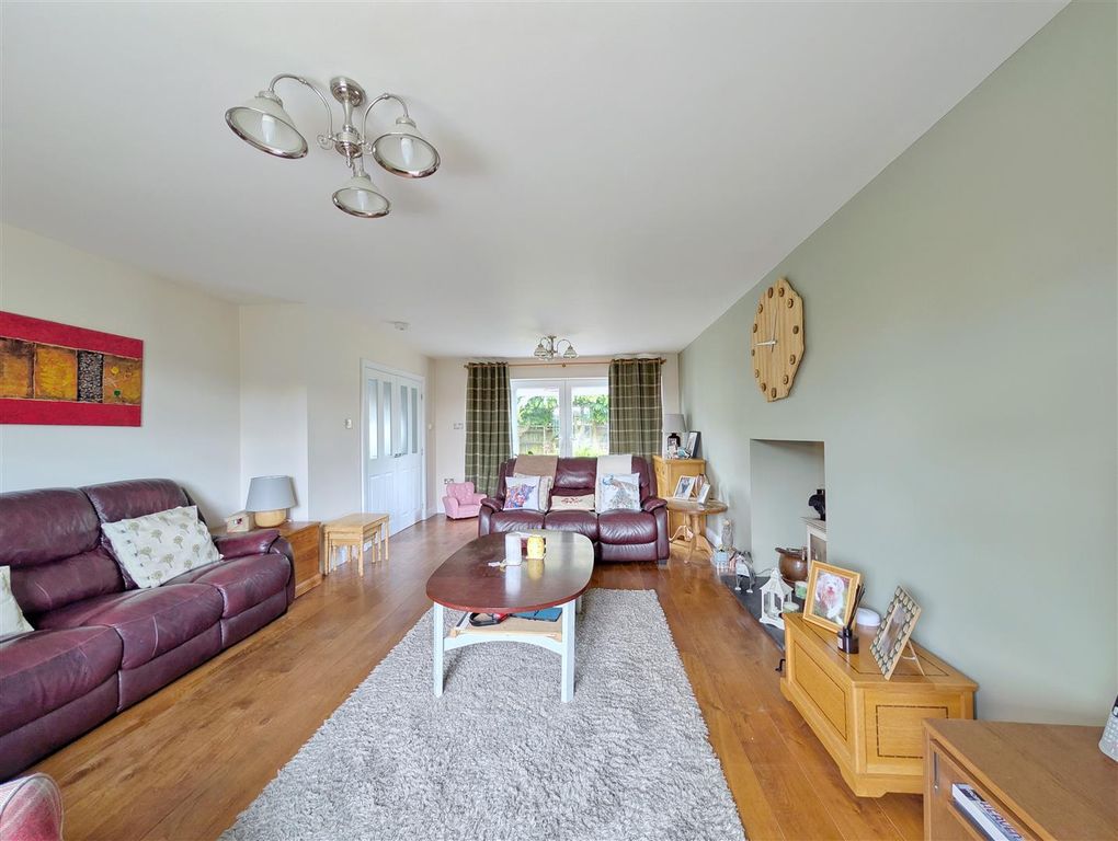 Additional image 4 of 5 bed detached house for saleCrow Ash Road, Berry Hill, Coleford GL16
