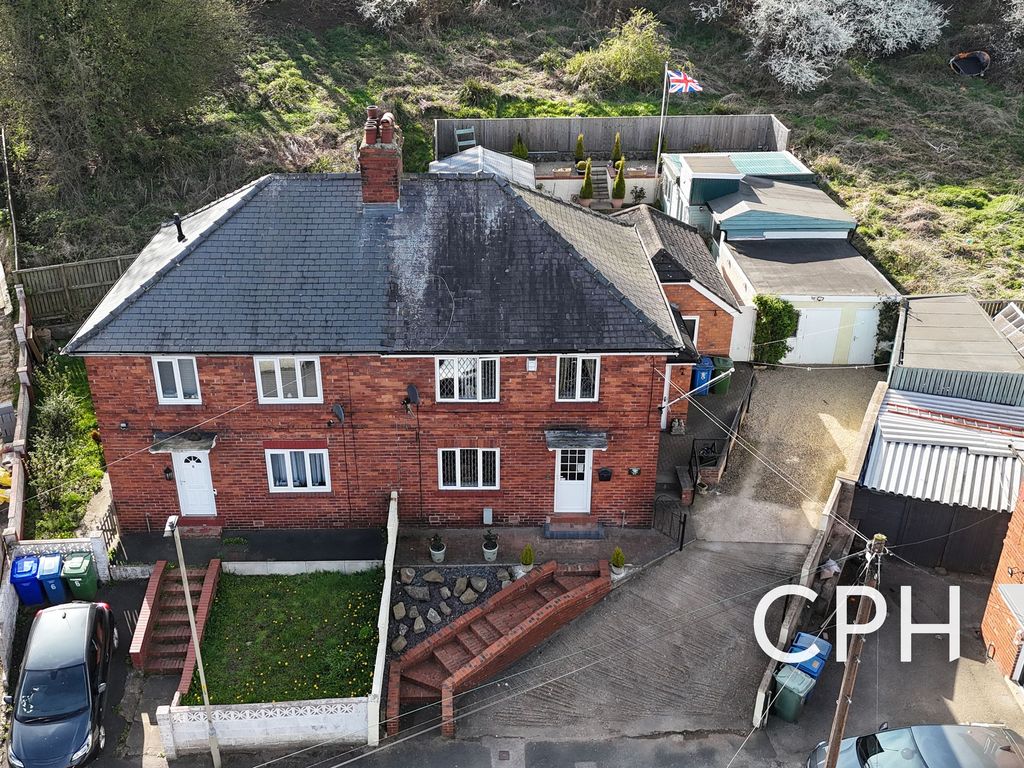 Property photo 1 of 30