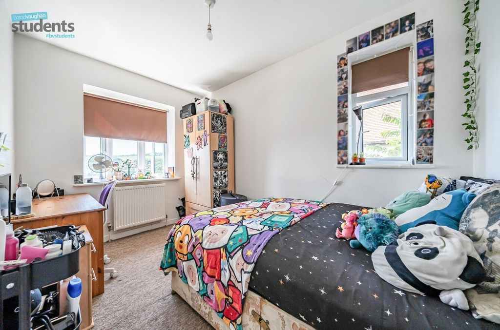 Property photo 1 of 12 2770372d-6d5d-462...