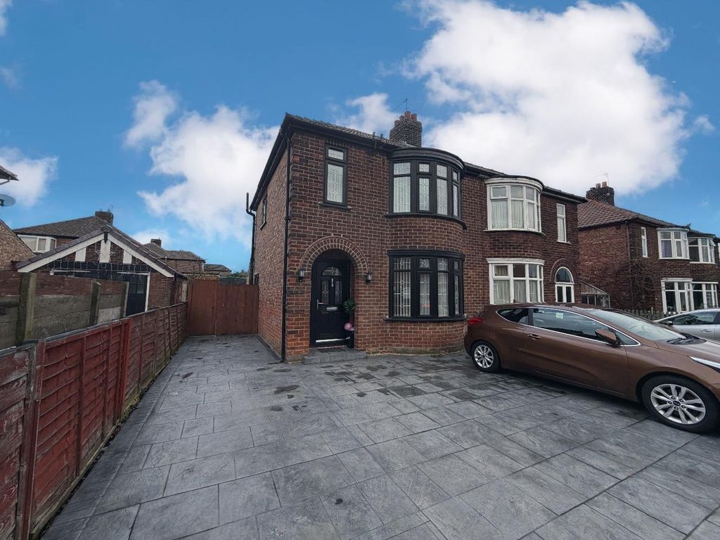 Property photo 1 of 9 Front