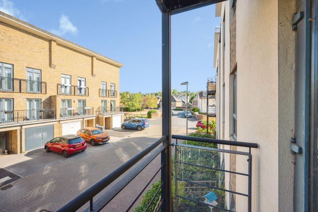 Property photo 3 of 12 Pbox-Img.Jpg