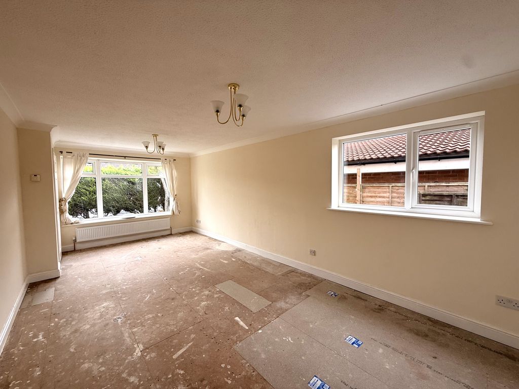 Property photo 3 of 22 Image