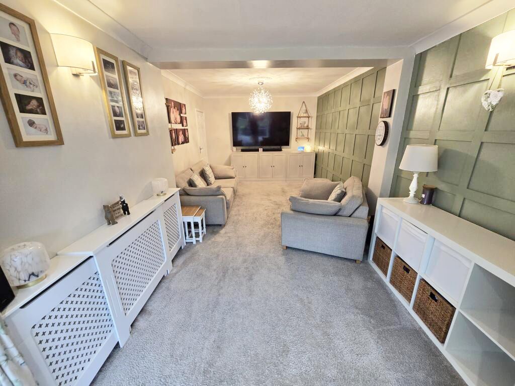 Property photo 3 of 21 Living Room 2