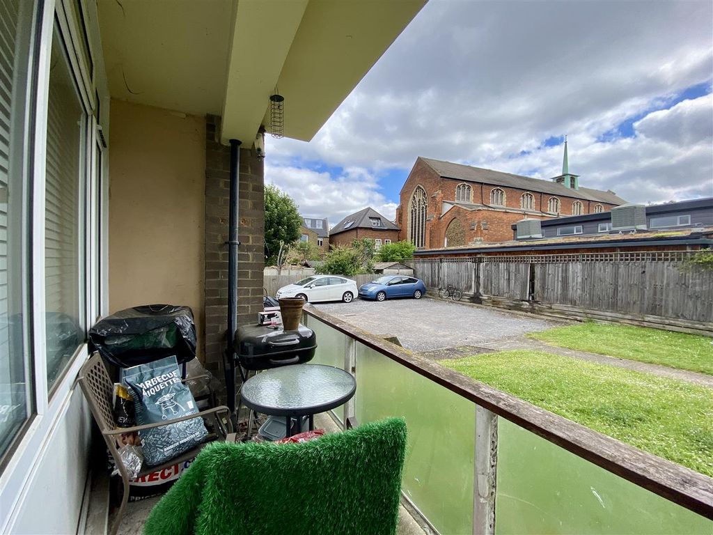 Property photo 3 of 10 Astonville Street