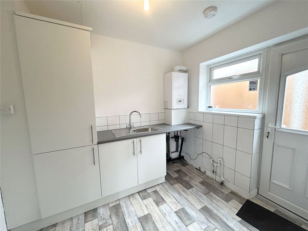 Property photo 3 of 20 Utility Room