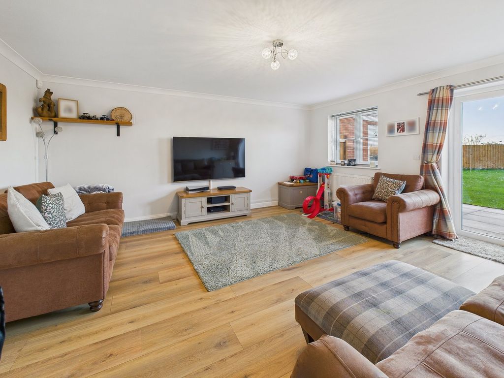 Property photo 3 of 21