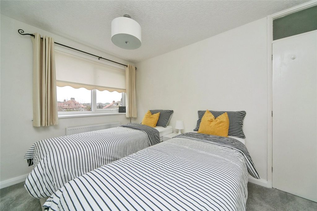 Additional image 8 of 2 bed flat for saleGloddaeth Avenue, Llandudno, Conwy LL30
