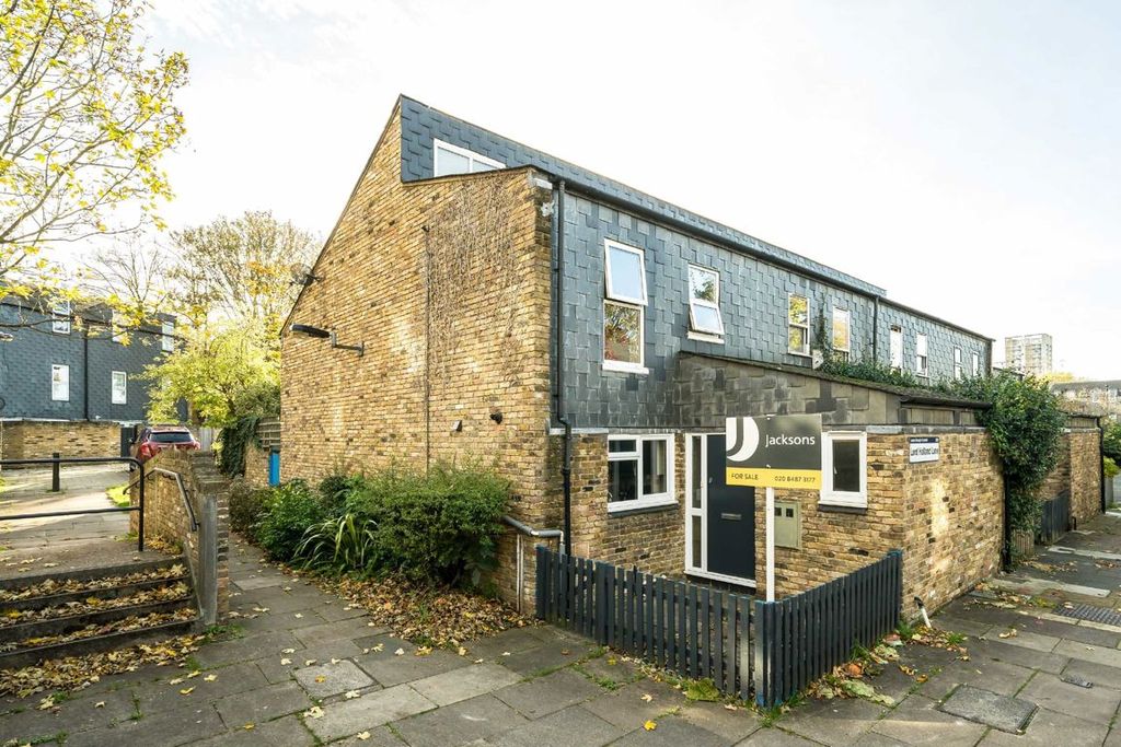 Property photo 1 of 8