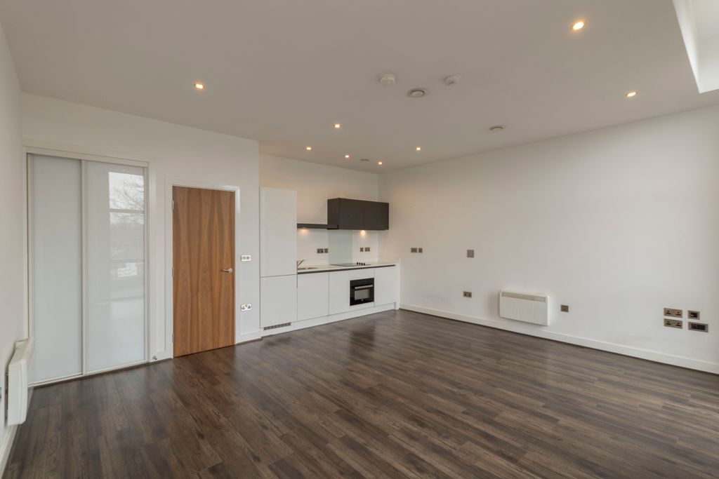 Property photo 3 of 9 Img_1255_1