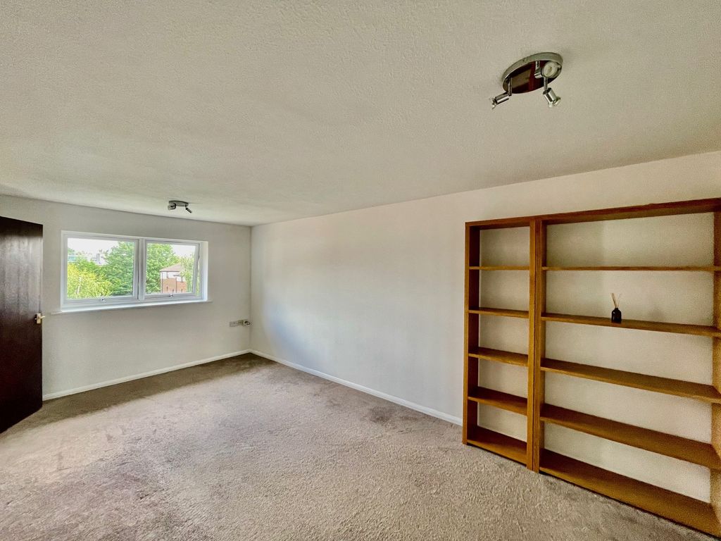 Property photo 3 of 7 Bc2