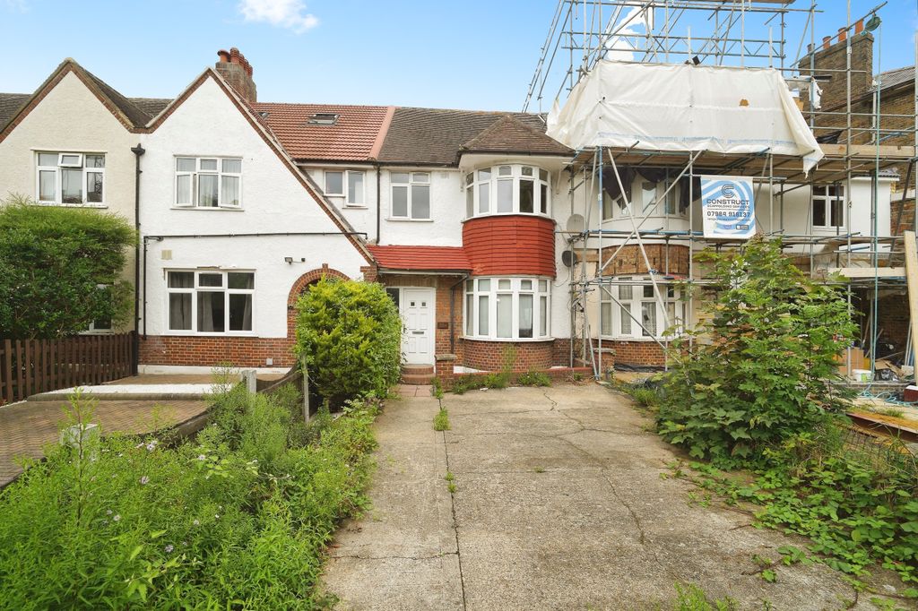 Property photo 1 of 20
