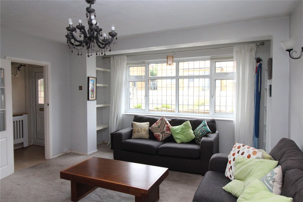 Property photo 3 of 14 Lounge View 2