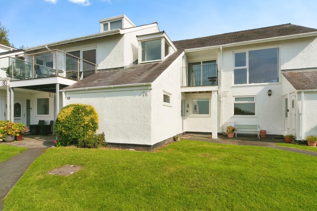 Property photo 1 of 17 Photography