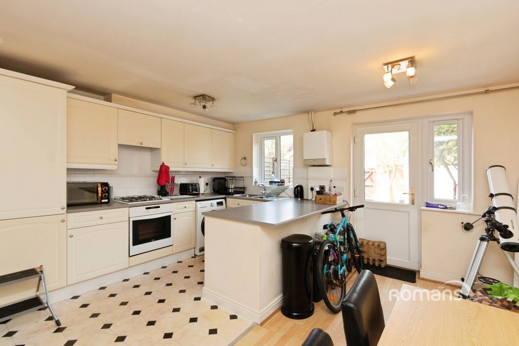 Property photo 3 of 14 Pbox-Img.Jpg