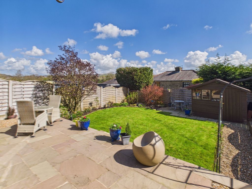 Property photo 3 of 28 Cam02093G0-Pr0084-Still032