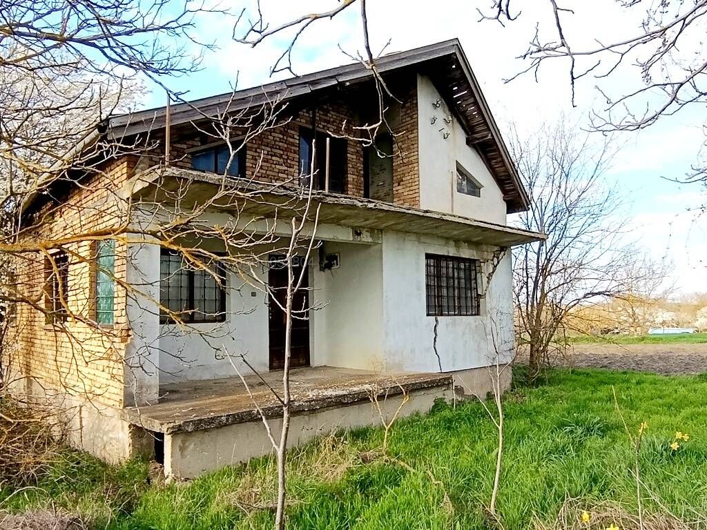 Property photo 2 of 5