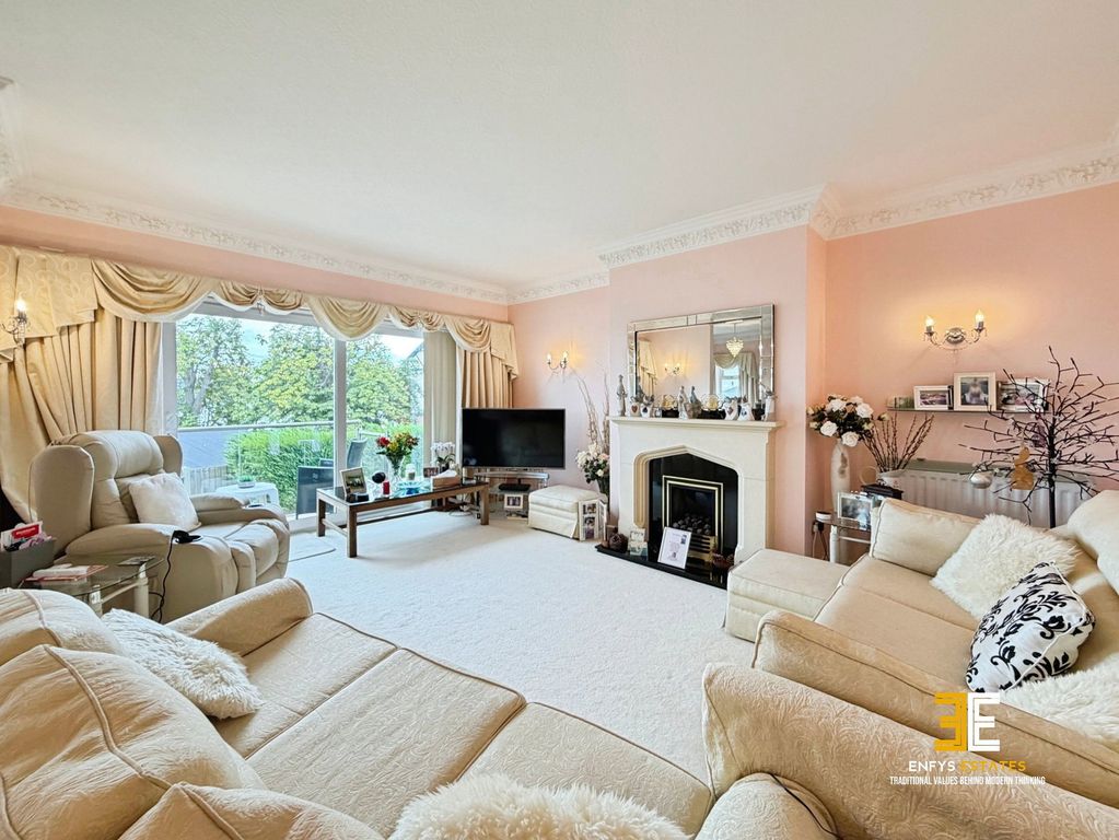 Property photo 2 of 38