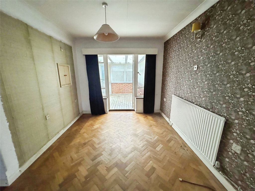 Property photo 3 of 7 Picture No. 05