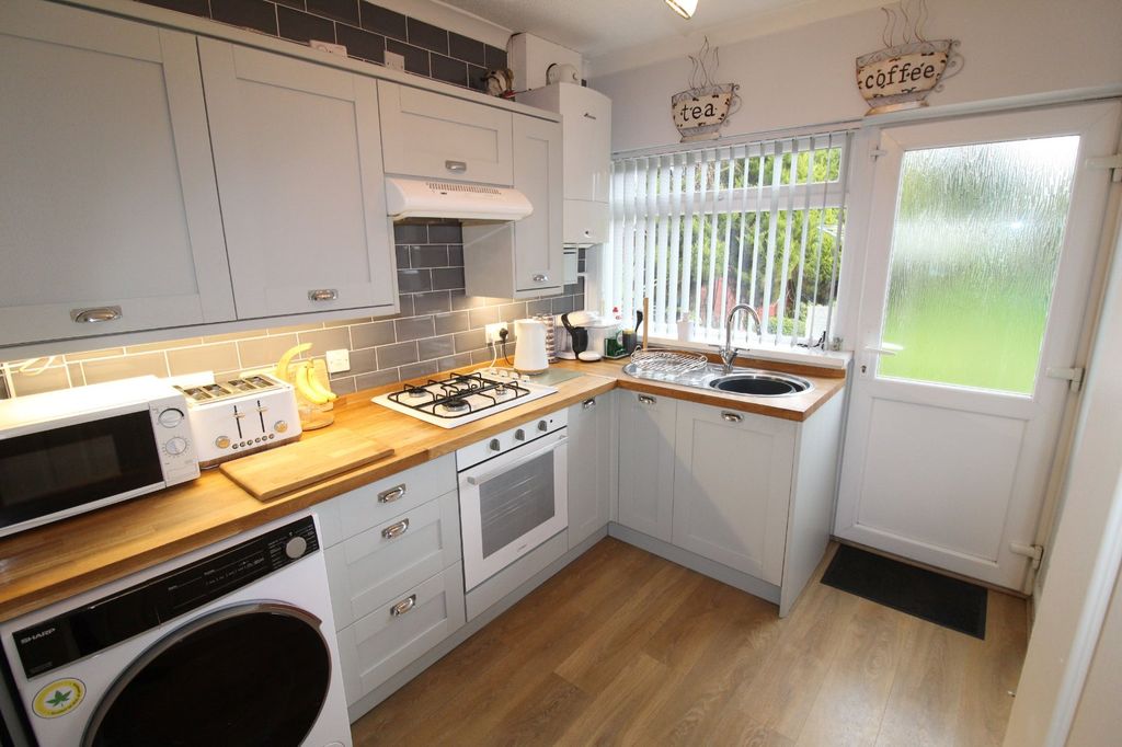 Property photo 2 of 9 Picture No. 04