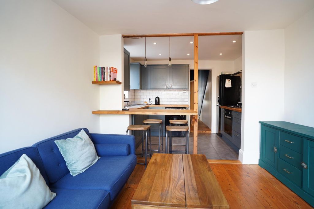 Property photo 3 of 10 3.Jpg