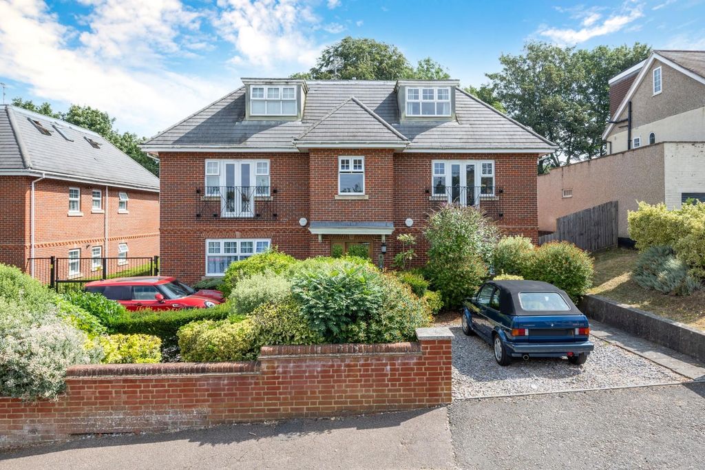 Property photo 1 of 13 Priestly House