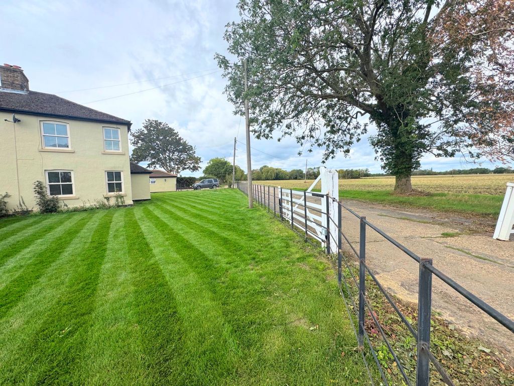 Property photo 1 of 23