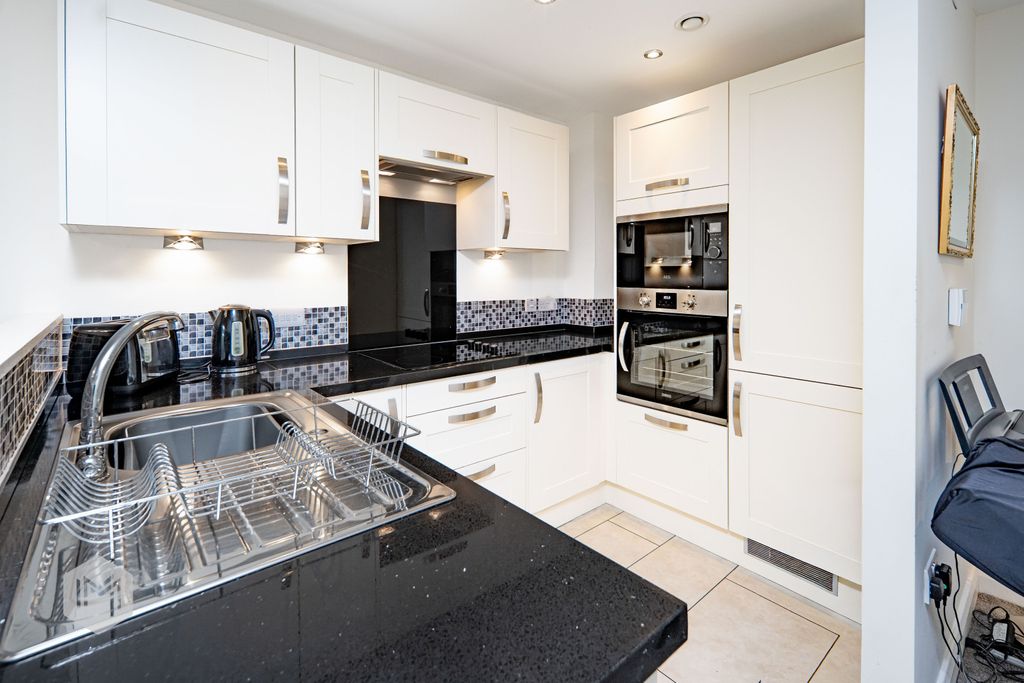 Property photo 2 of 18 Picture No. 06