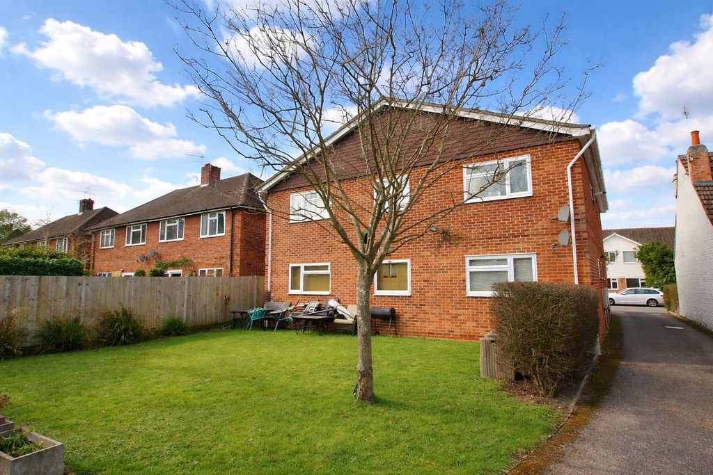 Property photo 1 of 6