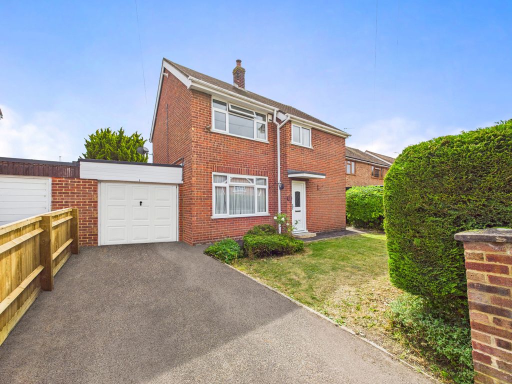 Property photo 1 of 15 Cam01354G0-Pr0584-Still001