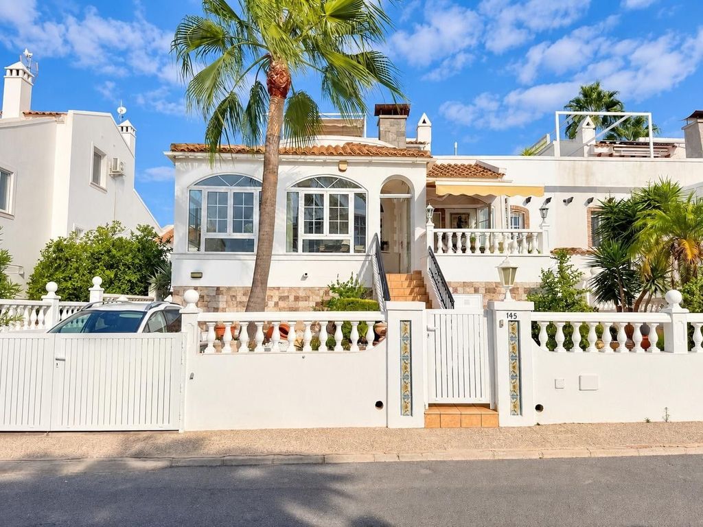 Property photo 2 of 50