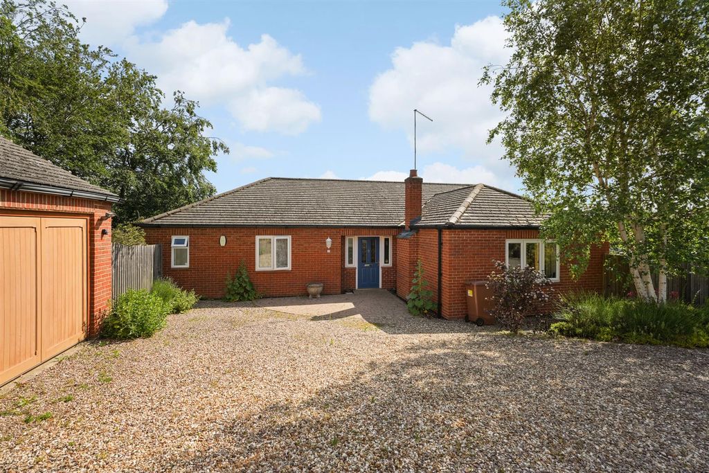 Property photo 1 of 24