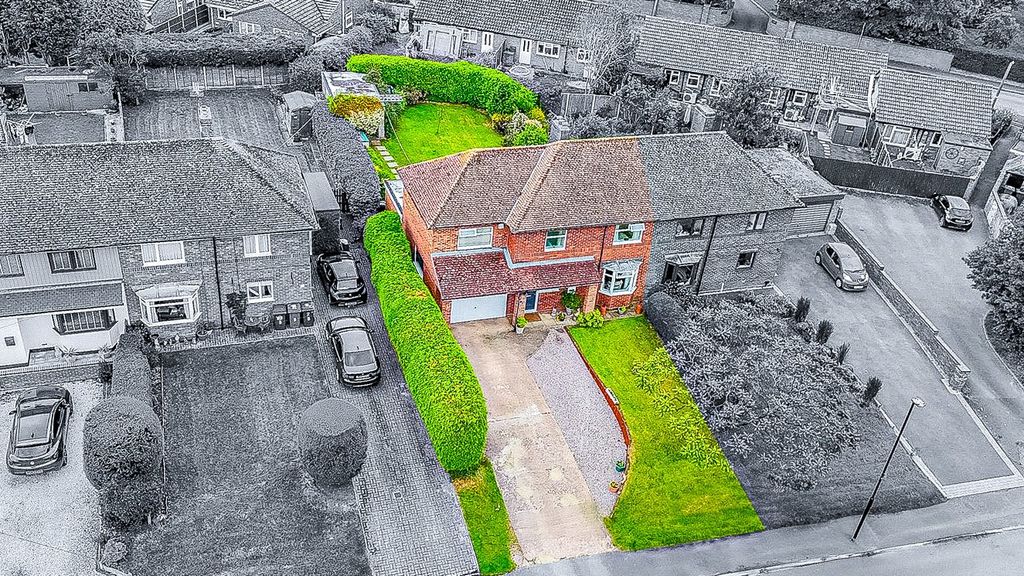Property photo 2 of 30 Picture No. 33