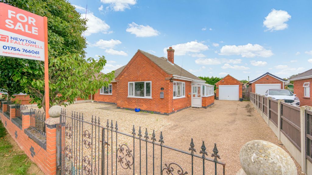 Property photo 1 of 21