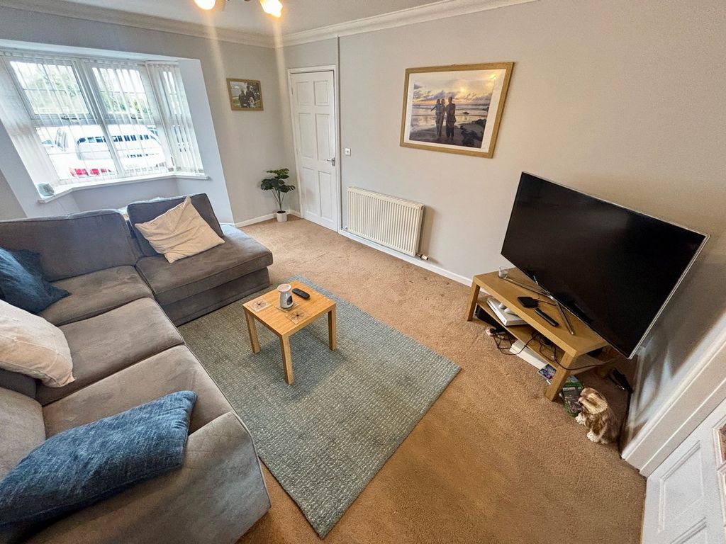 Property photo 3 of 20