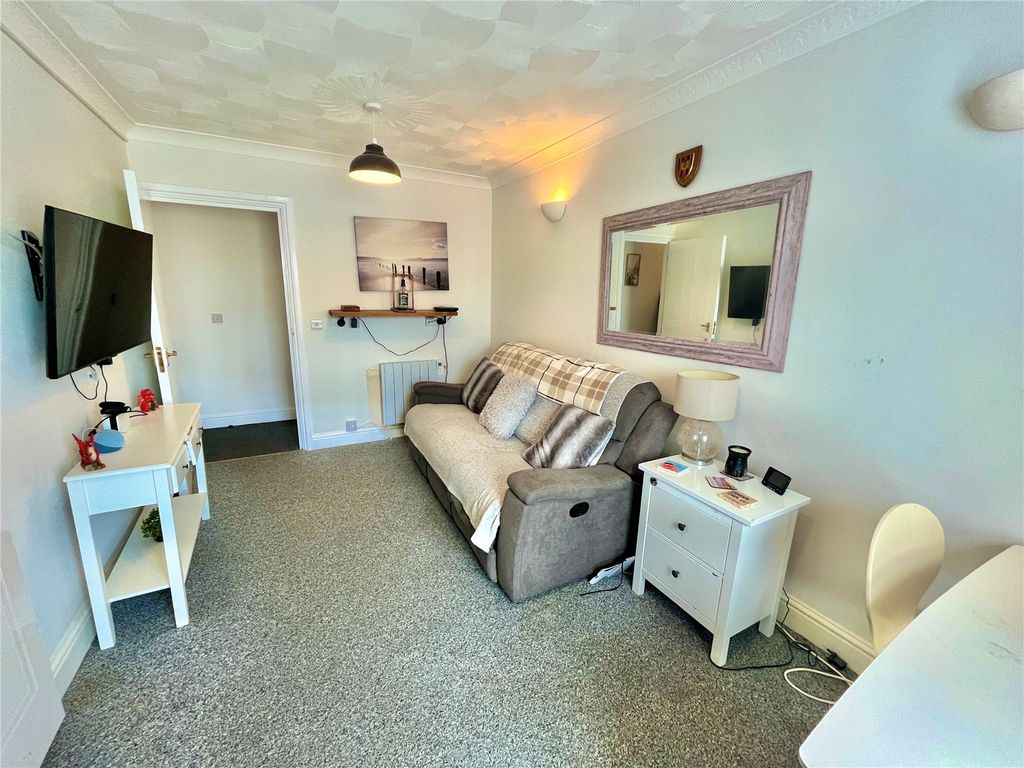 Property photo 2 of 10 Picture No. 05