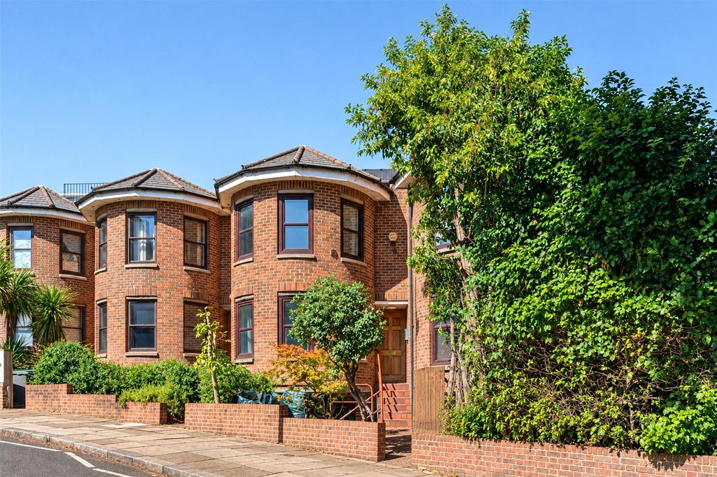 Property photo 1 of 22 Picture No. 28